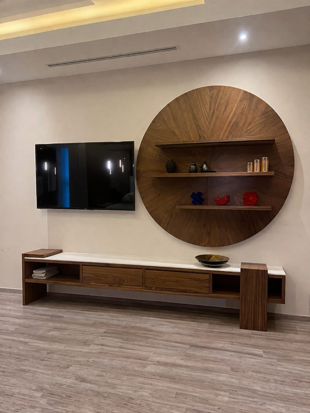 Mueble de TV 04 a medida por Molbani