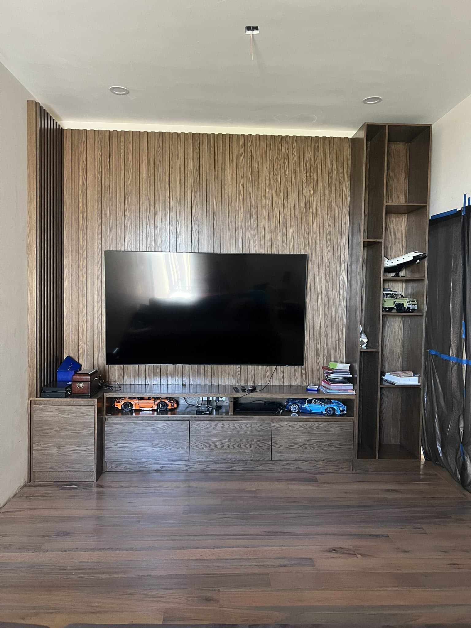 Mueble de TV 17 a medida por Molbani