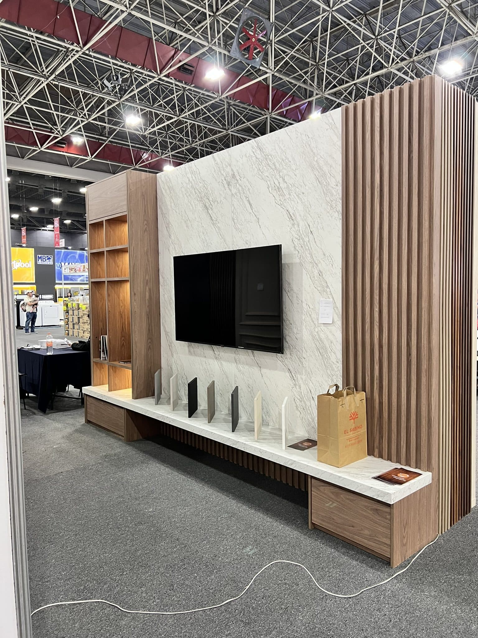 Mueble de TV 18 a medida por Molbani
