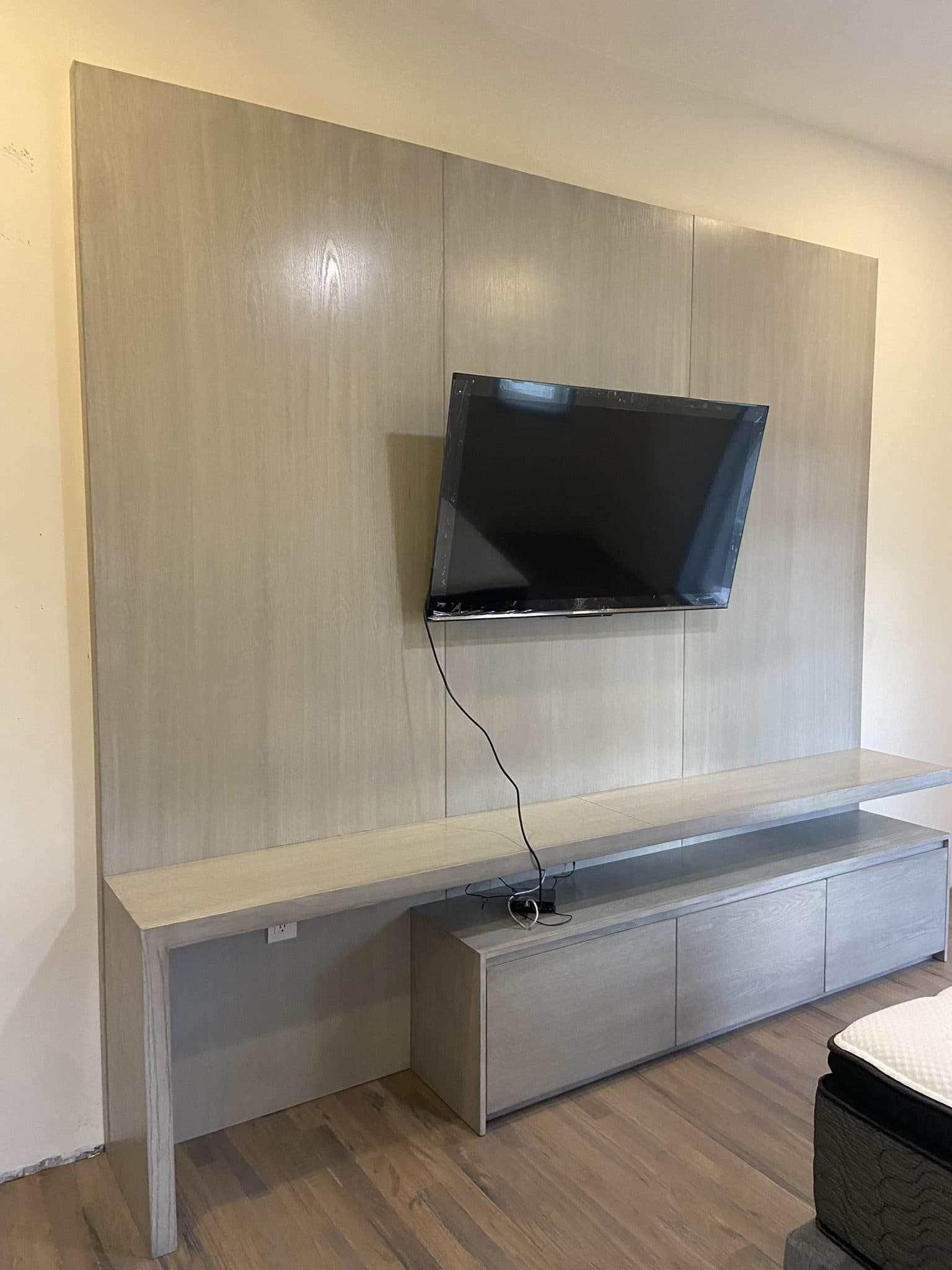 Mueble de TV 23 a medida por Molbani