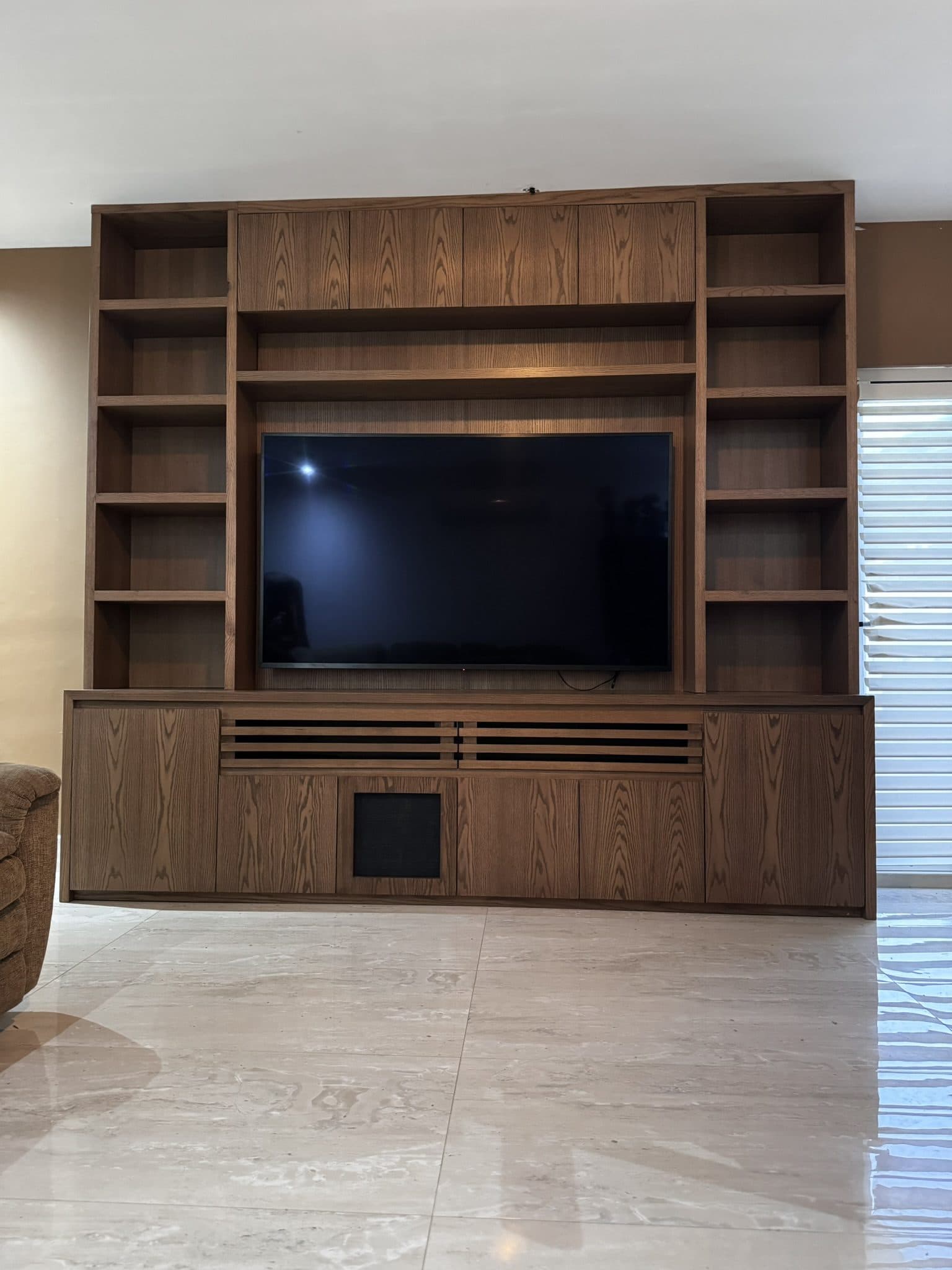 Mueble de TV 30 a medida por Molbani
