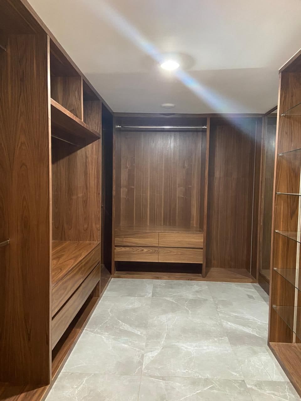 Vestidor 05 — vestidor a medida por Molbani