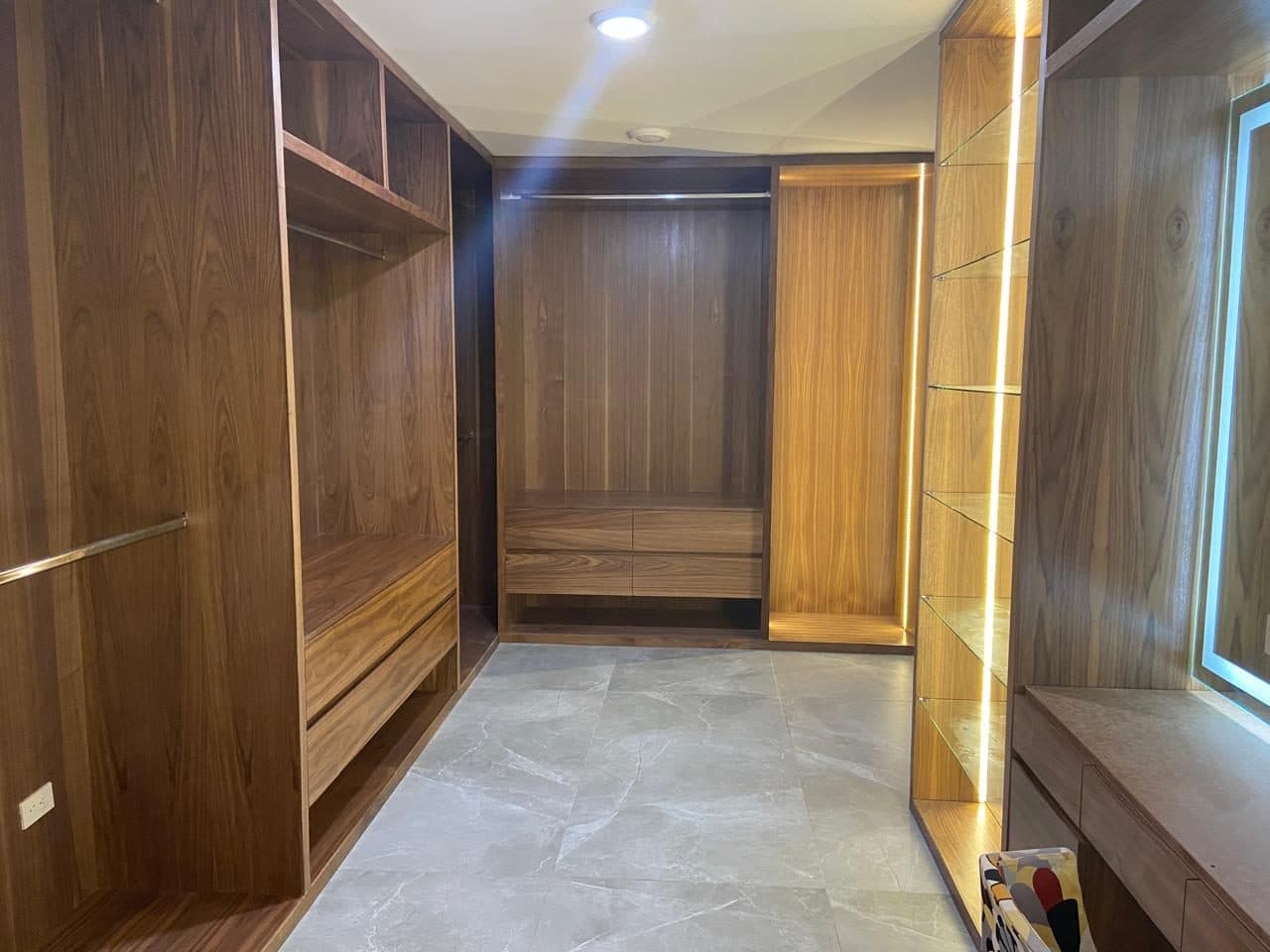 Vestidor 08 — vestidor a medida por Molbani